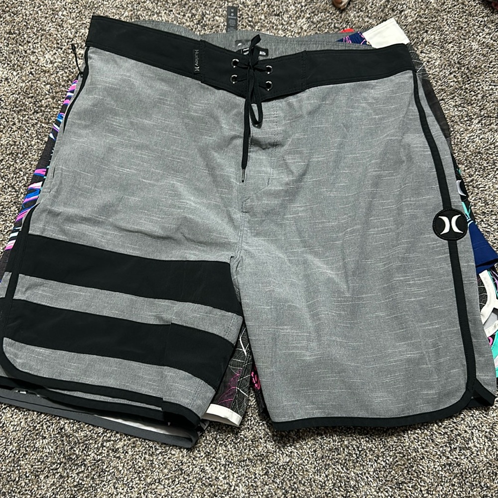 Men’s Hurley Board Shorts *33